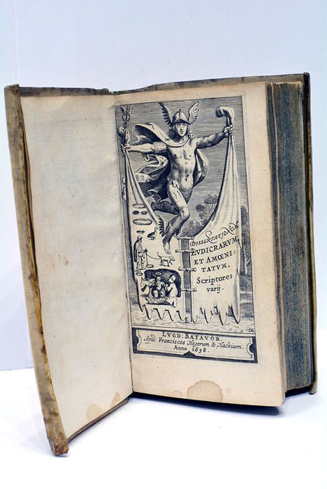 DISSERTATIONUM LUDICRARUM ET AMOENITATUM Scriptores Varii.