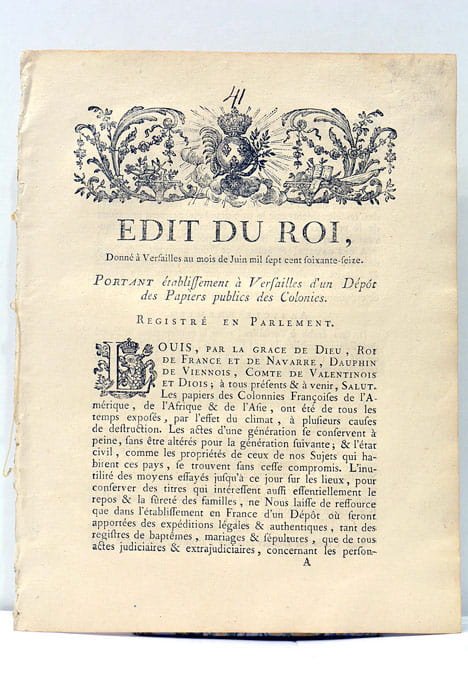 EDIT DU ROI portant établissement à Versailles d'un Dépôt des …