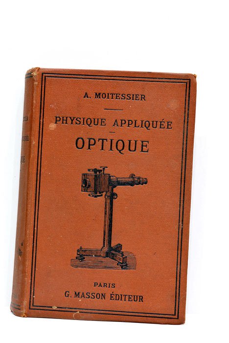 Éléments de la physique appliqué a la médecine et la …