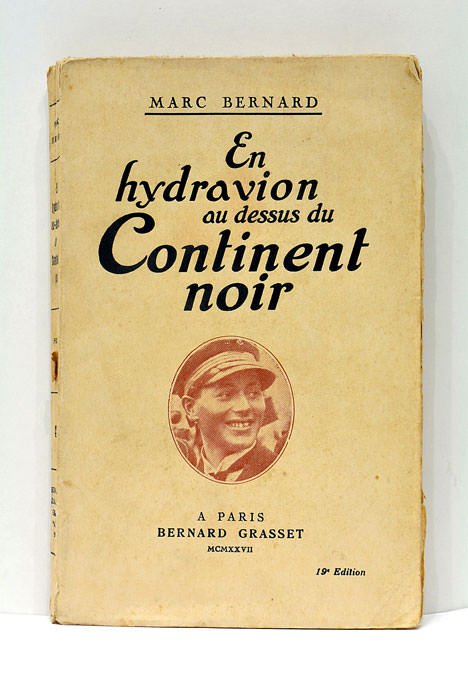 En hydravion au-dessus du Continent Noir.