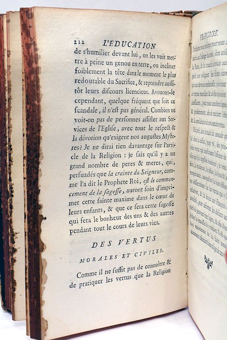 Essai Historique et Moral sur l'Education Françoise.