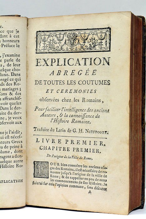 Explication abrégée des coutumes et cérémonies observées chez les Romains, …