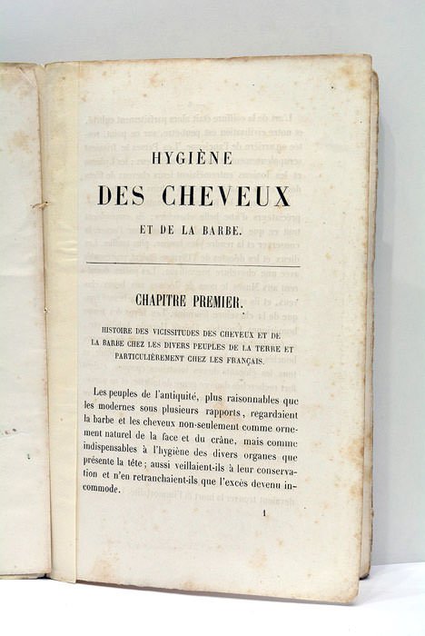 Higiène médicale des cheveux et de la barbe. Comprenant l'Histoire …