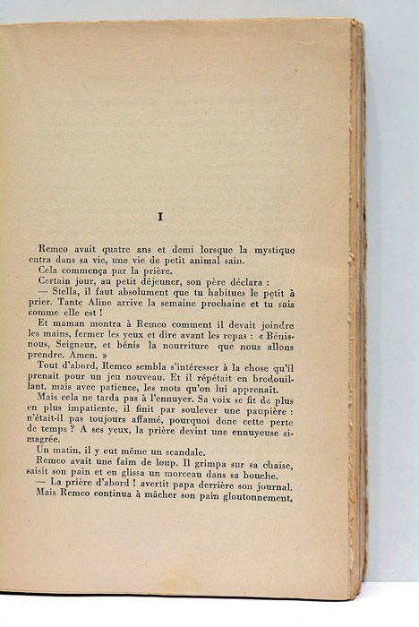 L'Homme sans uniforme. (De Man zonder uniform). Roman. Traduit du …