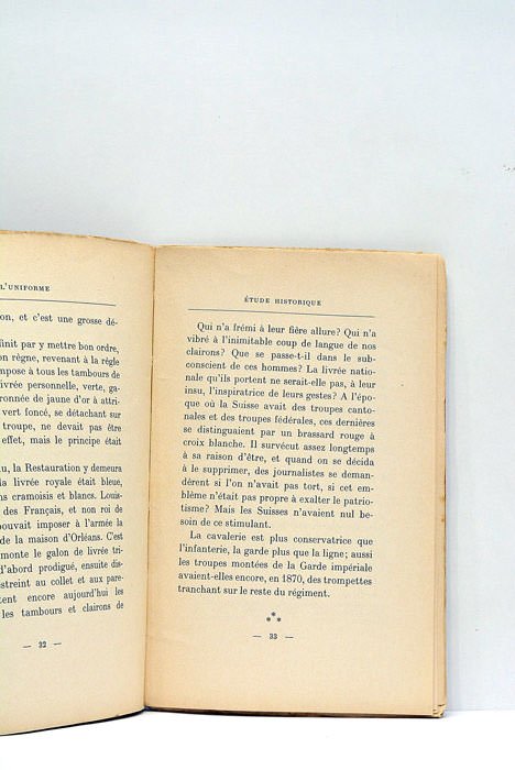 L'uniforme. Étude historique.