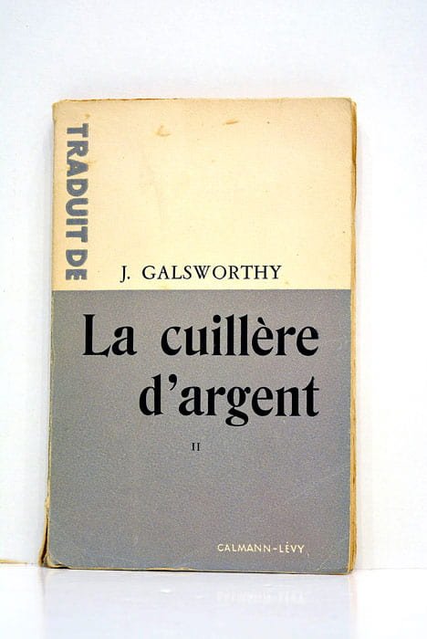La cuillère d'argent. Comédie moderne.