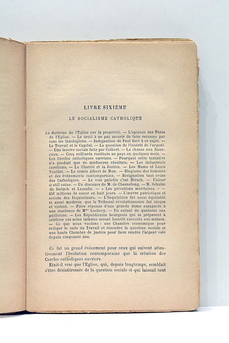 La Fin d'un Monde. Étude psychologique et sociale.