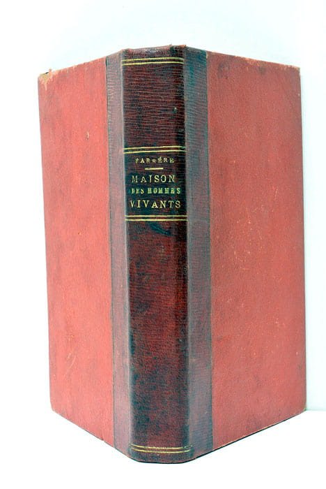 La maison des hommes vivants.