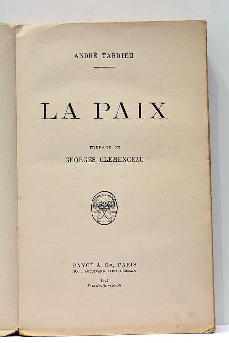 La Paix. Préface de Georges Clémenceau.