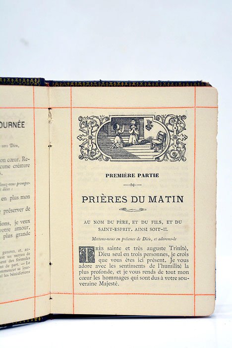 La première communion et le Chrétien sanctifié par les Sacrements.
