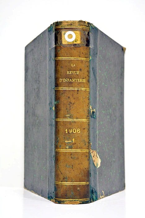 LA REVUE d'infanterie.