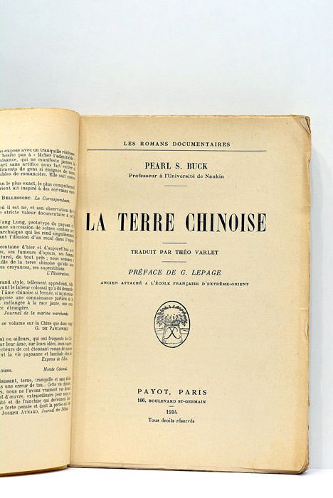 La terre chinoise. Traduit par Théo Varlet. Préface de G. …