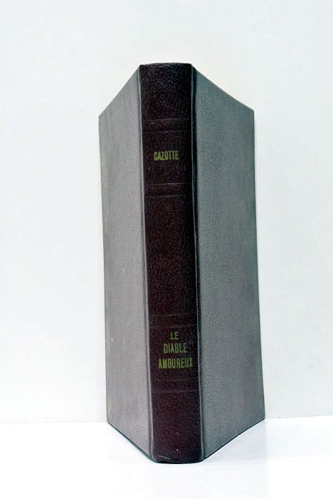 Le Diable Amoureux. Illustrations rehaussées de pochoirs, bandeaux, cadres et …