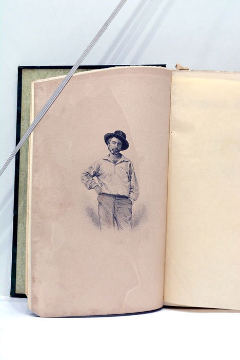 Leaves of grass. Including Sands at seventy, Good-bye my fancy, …