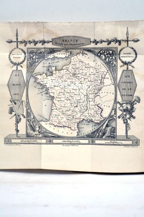 Les jeunes voyageurs ou Lettres sur la France en prose …