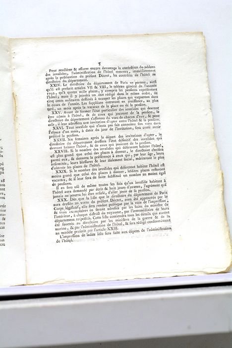 LOI relative au ci-devant Hôtel des Invalides, conservé sous la …