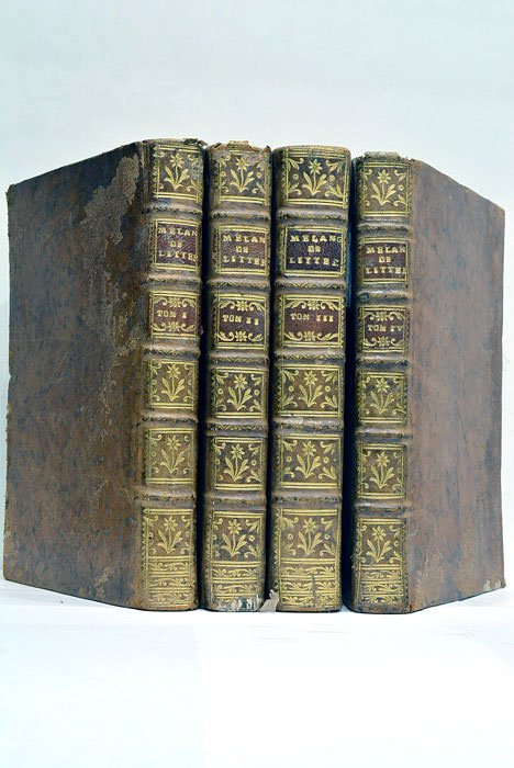 Mélanges Historiques, Critiques, de Physique, de Littérature et de Poésie.