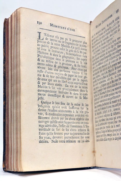 Mémoires d’une Reine Infortunée, entremêlées de Lettres (écrites par elle-même) …