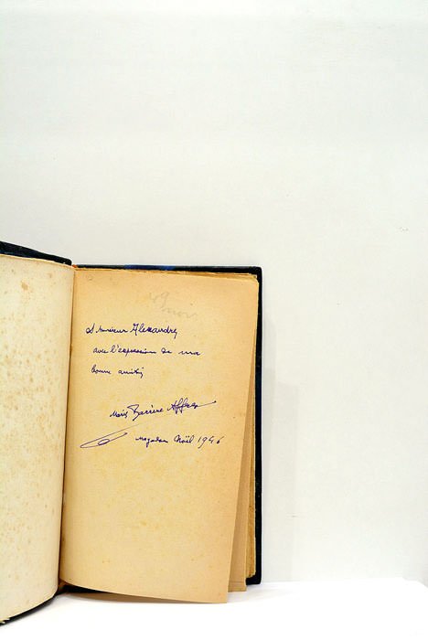 Poussières dans le chergui. Roman Berbère.