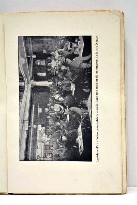 Quatre ans avec les barbares. Lille pendant l'occupation allemande. Avec …