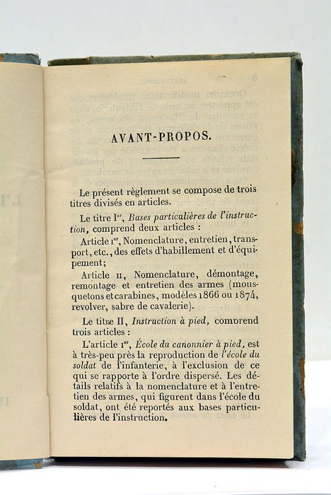RÈGLEMENT SUR L'INSTRUCTION À PIED DANS LES CORPS DE TROUPE …