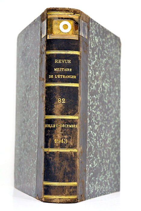 REVUE MILITAIRE des armées étrangères.