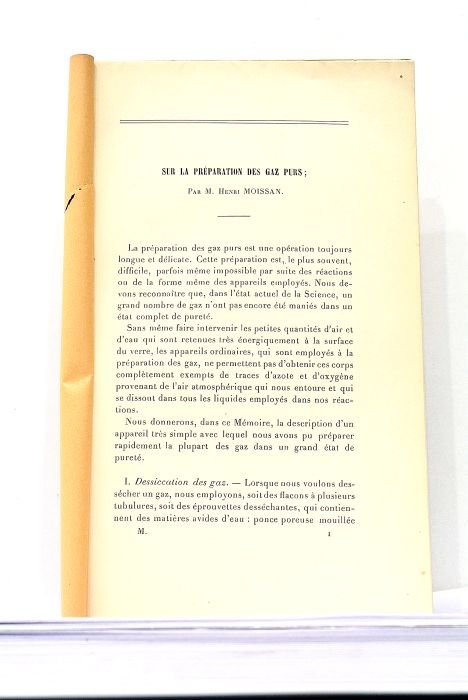 Sur la Préparation des Gaz Purs. Sur les Points de …