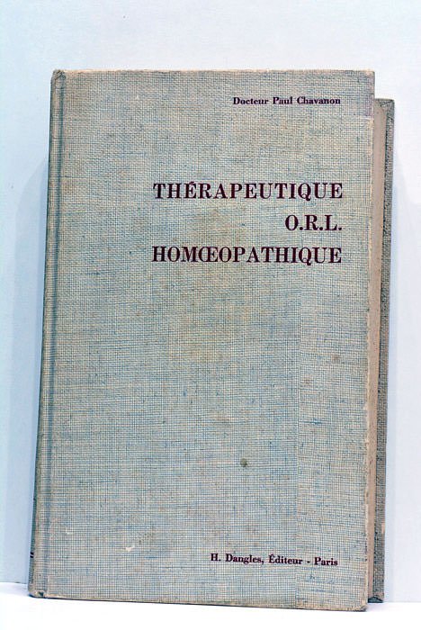 Thérapeutique O.R.L. Homoeopathique. 25 clichés et schémas.