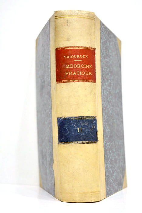 Traité complet de médecine pratique. A l'usage des gens du …