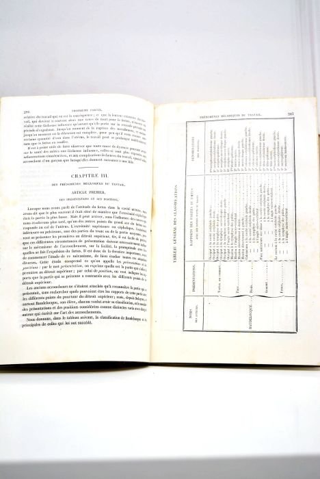 Traité théorique et pratique de l'art des accouchements. Ouvrage adopté …