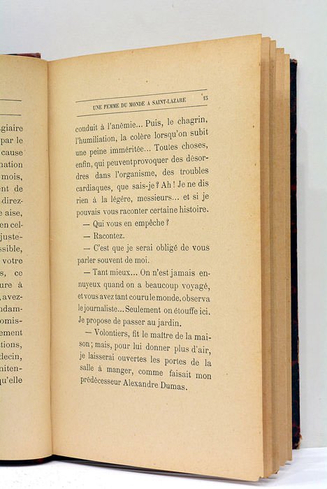 Une femme du monde a Saint-Lazare.