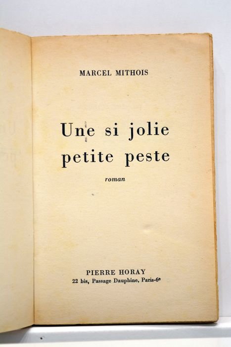 Une si jolie petite peste. Roman.