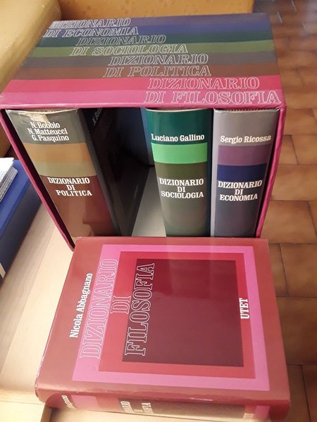 DIZIONARI DI POLITICA FILOSOFIA SOCIOLOGIA ECONOMIA 4 VOLUMI IN COFANETTO
