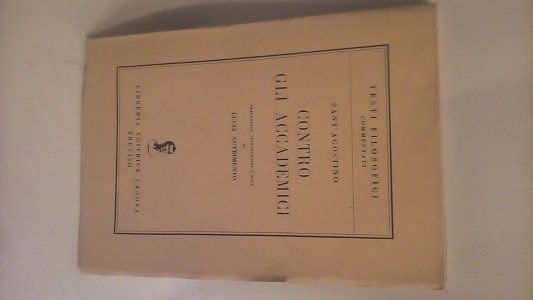 CONTRO GLI ACCADEMICI.