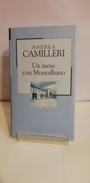 UN MESE CON MONTALBANO
