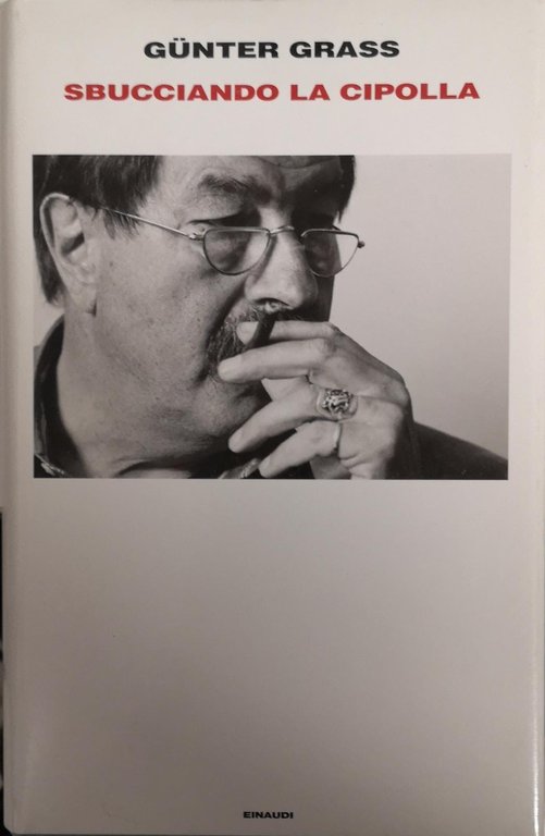 SBUCCIANDO LA CIPOLLA.