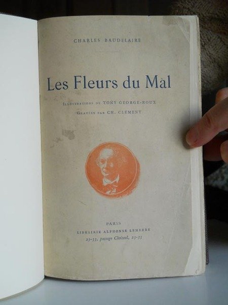 Les fleurs du mal.