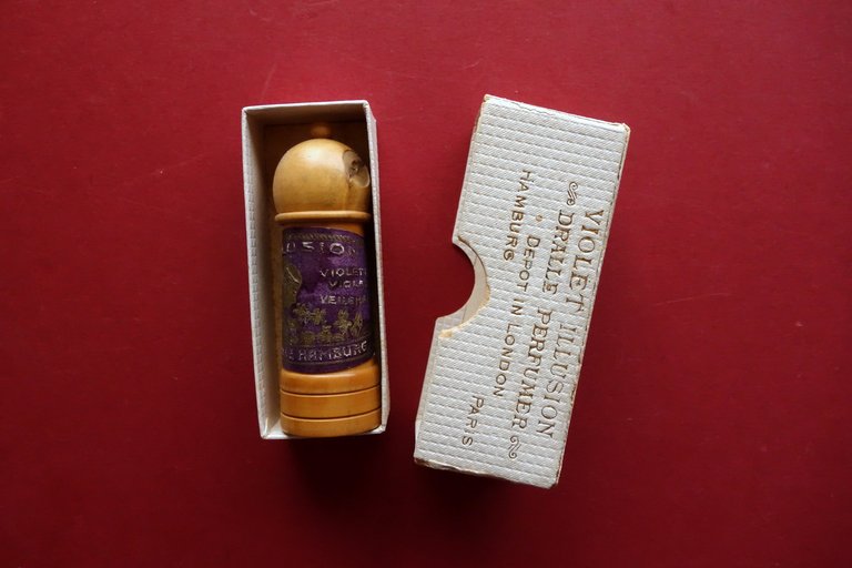 Boccetta di Profumo Dralle Parfumeur Illusion de Violette Parigi Amburgo …