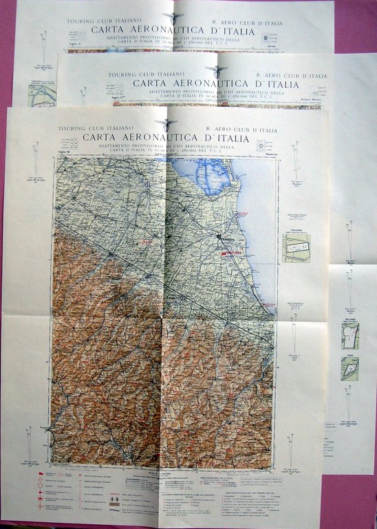 Carta Aeronautica Militare cartella con 6 cartine a colori ripiegate …