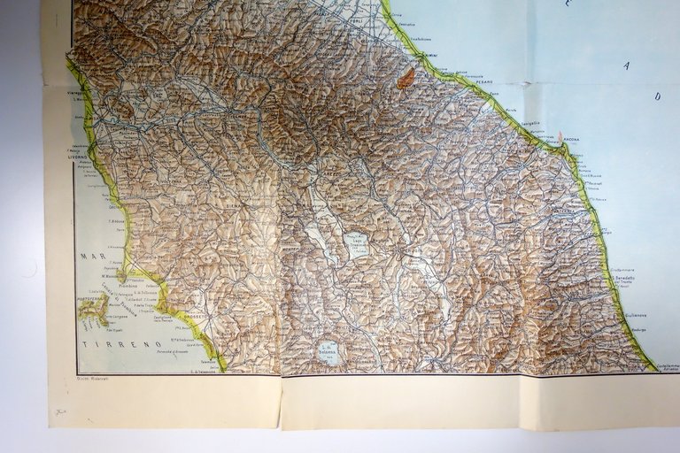 Carta Geografica Adriatico e Terre Irredente Galli Savoia Vallardi 1920ca.