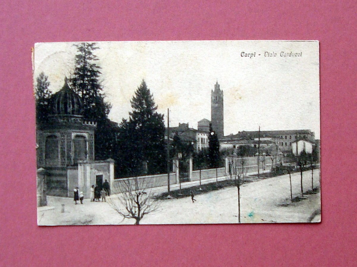 Cartolina Carpi Viale Carducci animata viaggiata 1912
