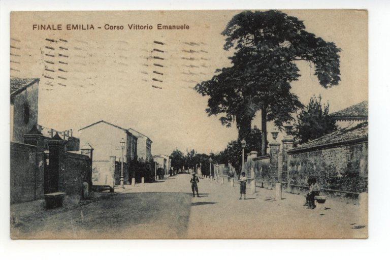 Cartolina Finale Emilia Corso Vittorio Emanuele 1921 viaggiata Modena | Immagine Gallery 1
