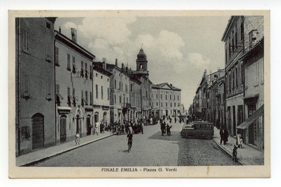 Cartolina Finale Emilia Piazza G. Verdi 1938 viaggiata Modena | Immagine principale