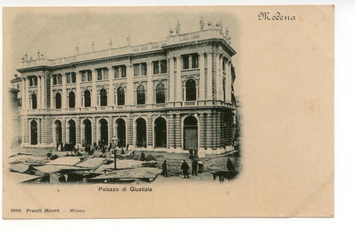 Cartolina Modena Palazzo di Giustizia non viaggiata Mercato