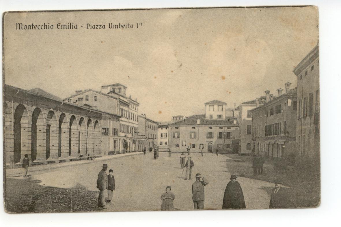 Cartolina Montecchio Emilia Piazza Umberto 1∞ non viaggiata Reggio Emilia