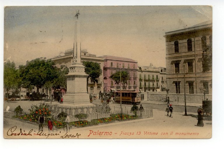 Cartolina Palermo Piazza 13 Vittime Con Il Monumento viaggiata