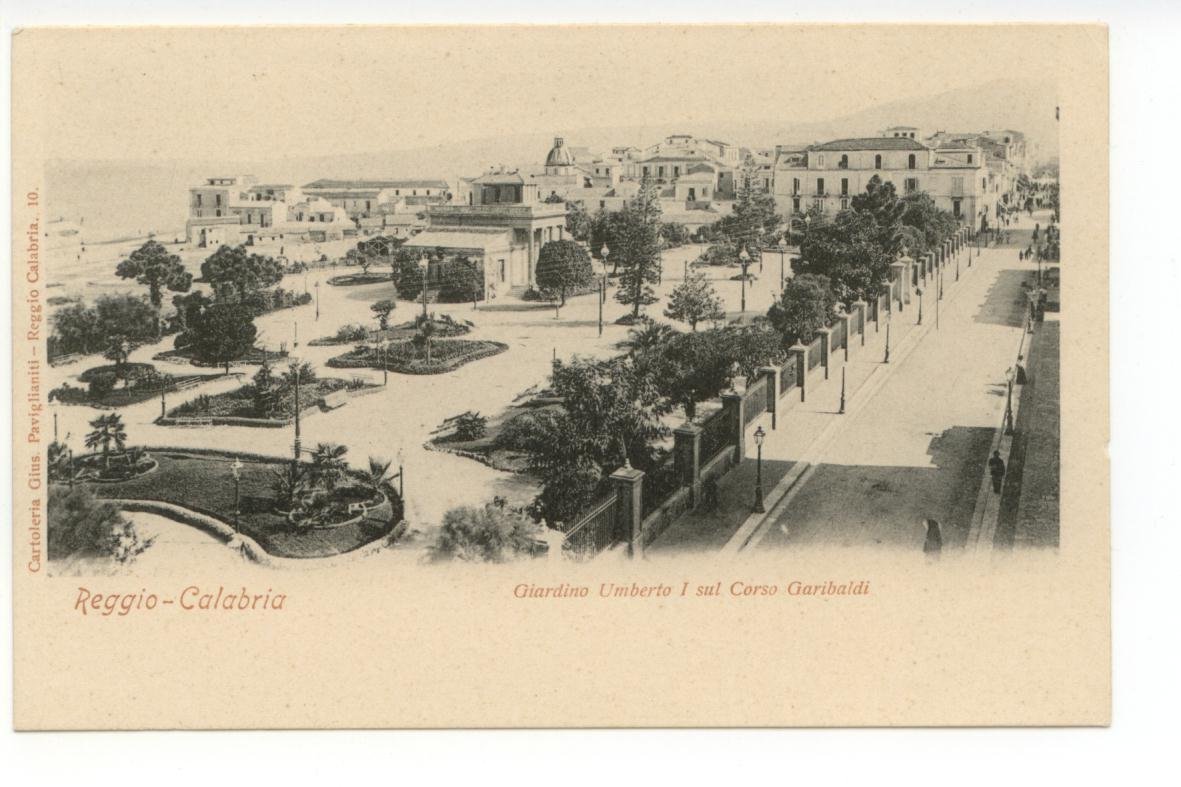 Cartolina Reggio Calabria Giardino Umberto I sul Corso Garibaldi non …