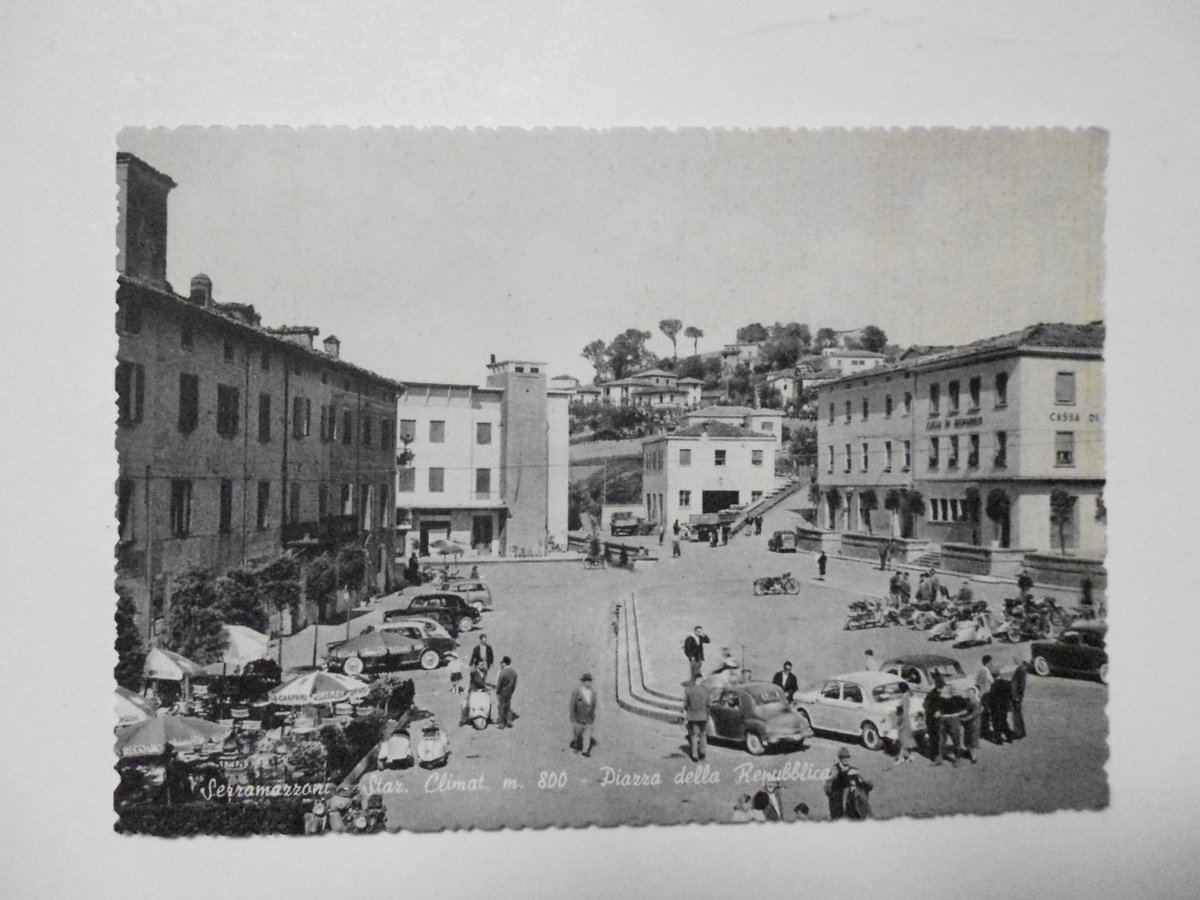 Cartolina Serramazzoni Piazza della Repubblica 1962 viaggiata Modena