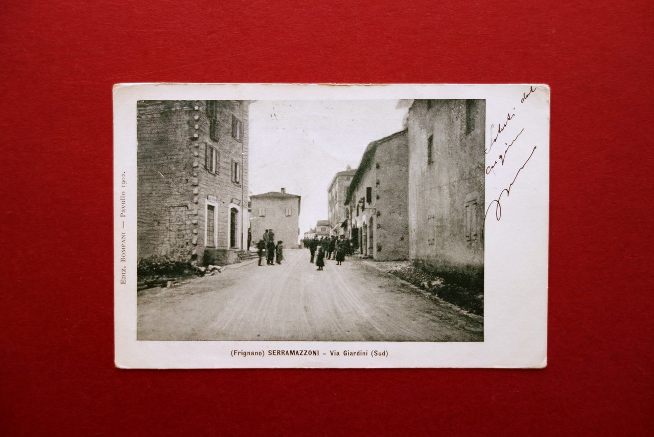 Cartolina Serramazzoni Via Giardini Sud Animata Viaggiata 1092 Appennino | Immagine principale