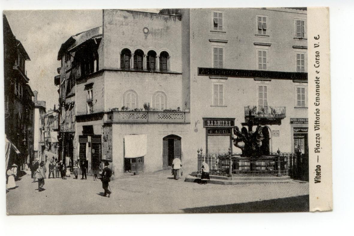 Cartolina Viterbo Piazza Vittorio Emanuele e Corso V. E. viaggiata …